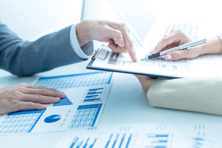 audit review using accounts graph