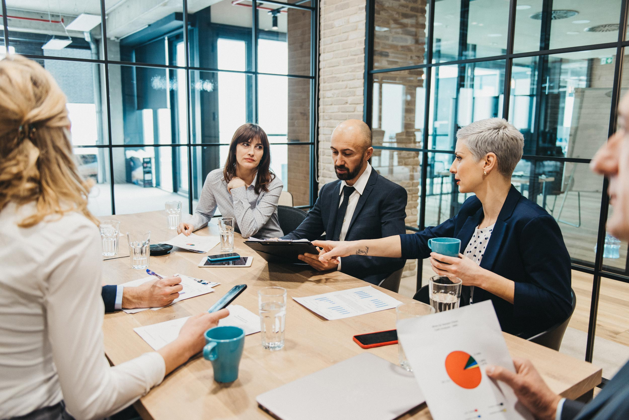 group of peoples having discussion in the meeting room