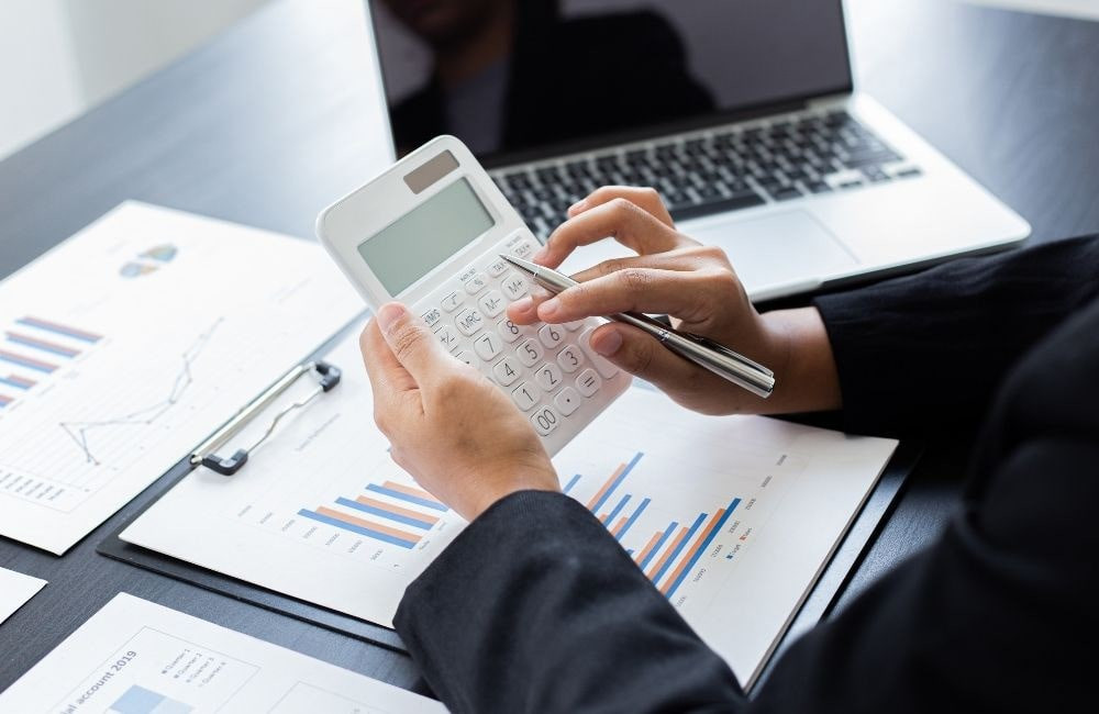 Hiring a Bookkeeper or an Accountant